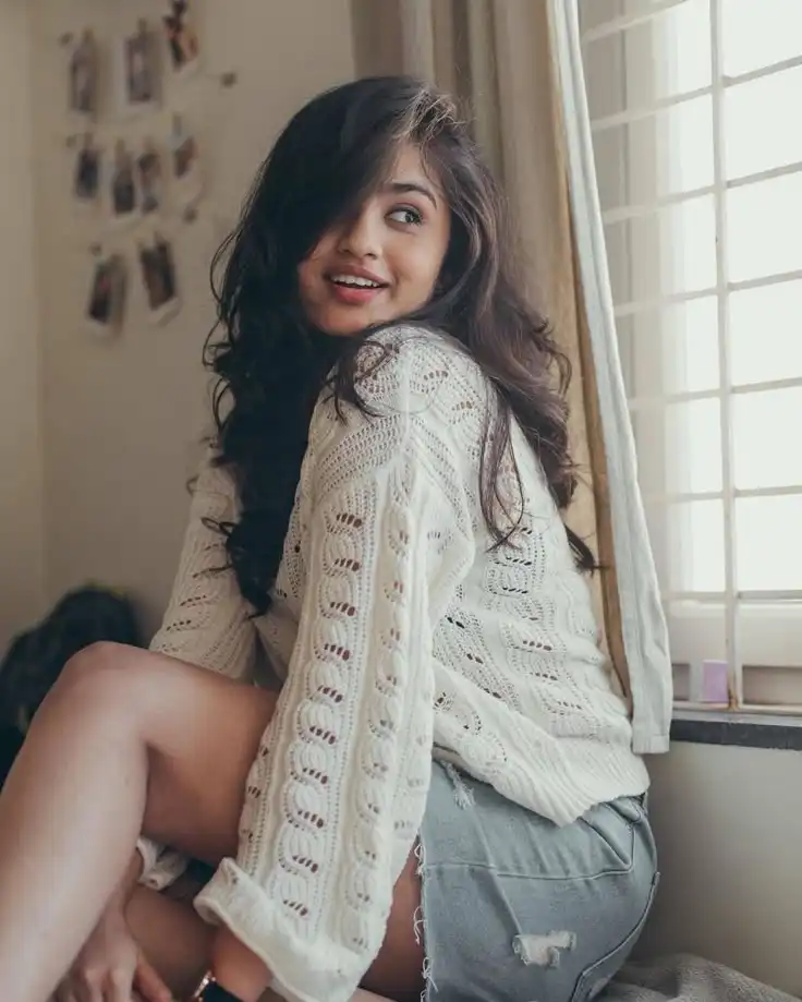 Vadodara call girl number